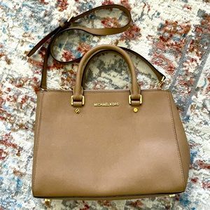 Michael Kors purse